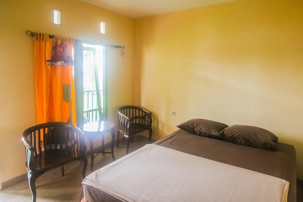 Hotel Cemerlang Baturraden Δωμάτιο φωτογραφία
