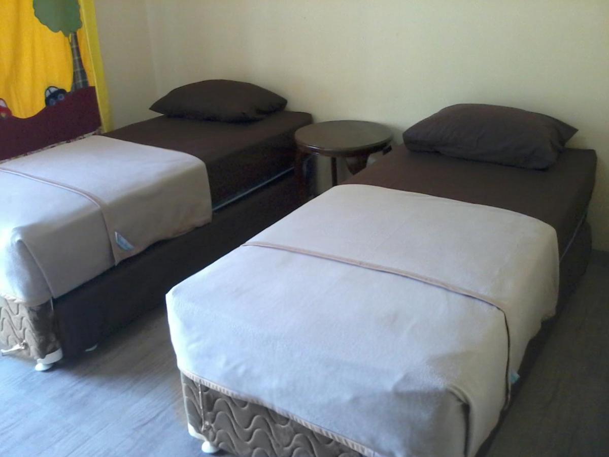 Hotel Cemerlang Baturraden Δωμάτιο φωτογραφία